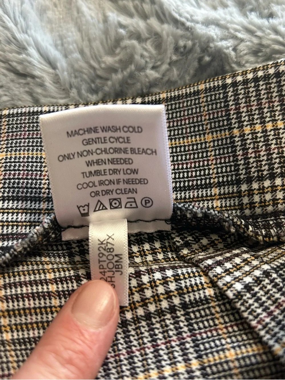 Tommy Hilfiger Gray Glen Plaid Slim Fit Pants Size 12 Like New - Picture 8 of 8